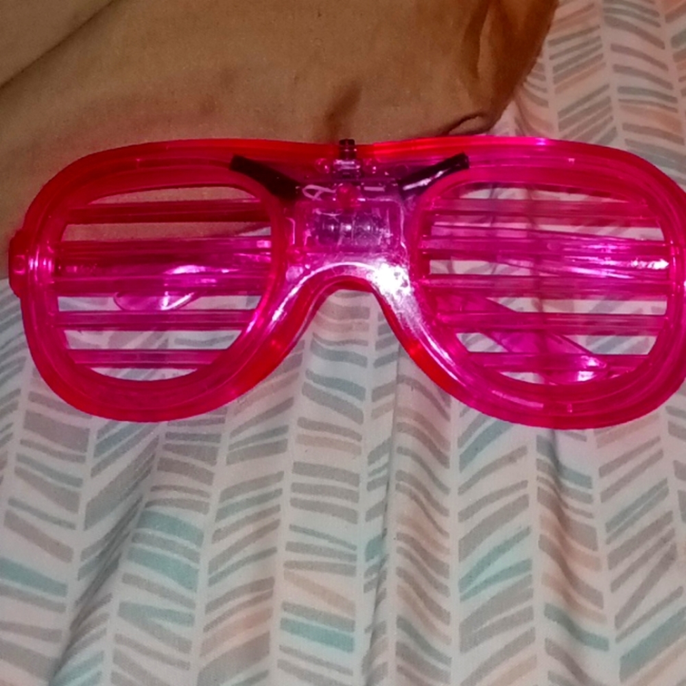 I am selling these party shades